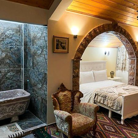 Villa Parku Rinia Korcza Zewnętrze zdjęcie