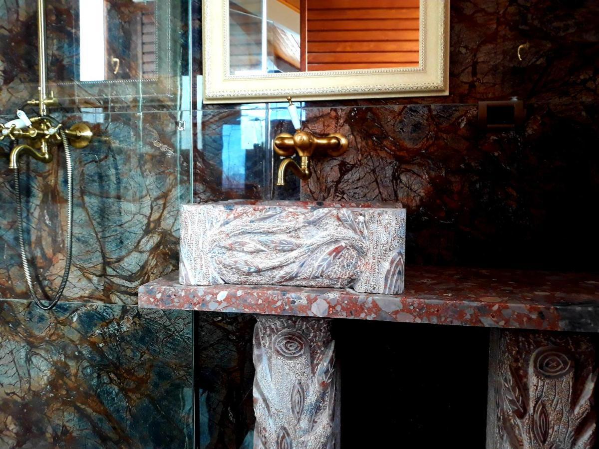 Villa Parku Rinia Korcza Zewnętrze zdjęcie