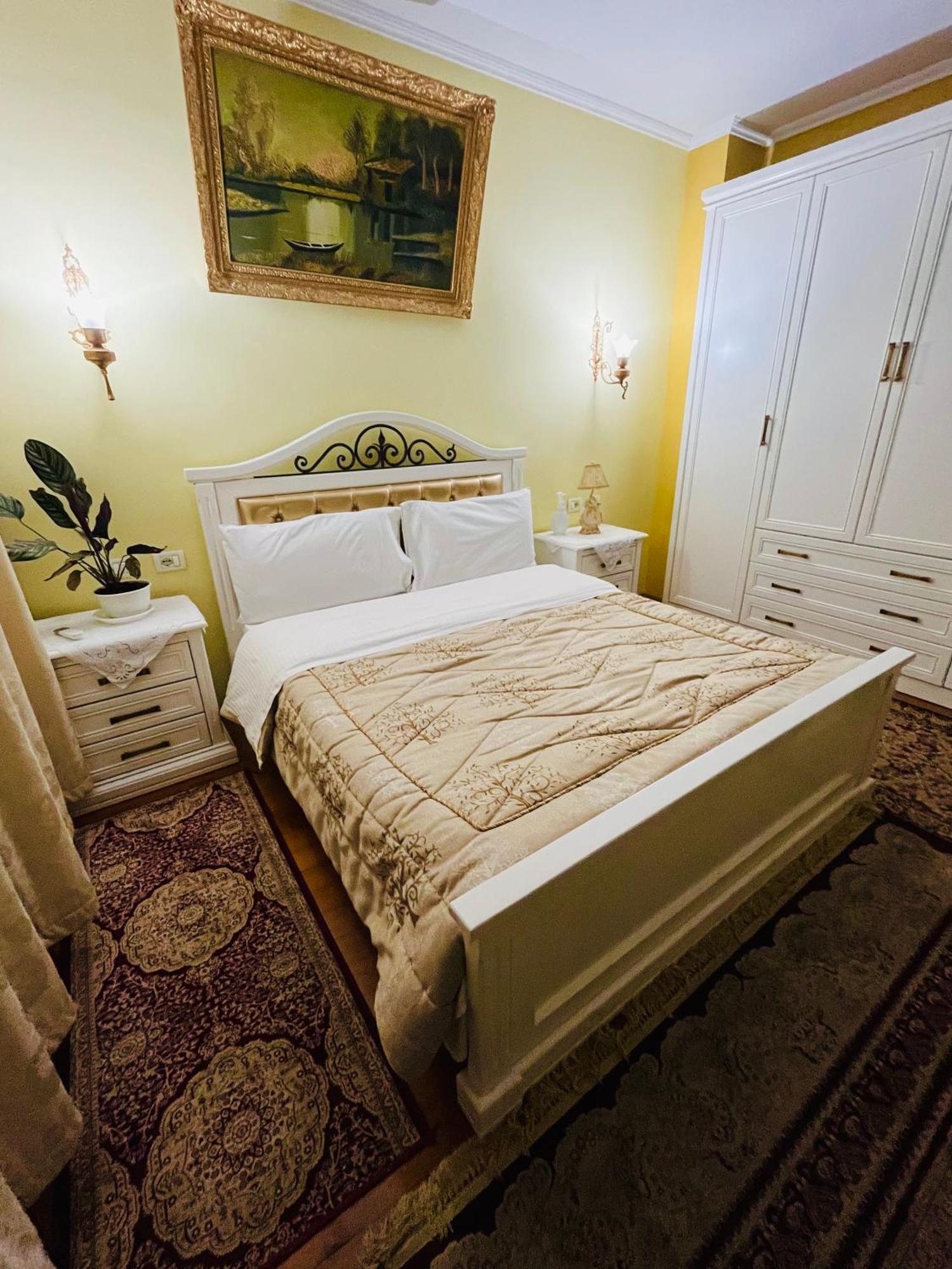 Villa Parku Rinia Korcza Zewnętrze zdjęcie