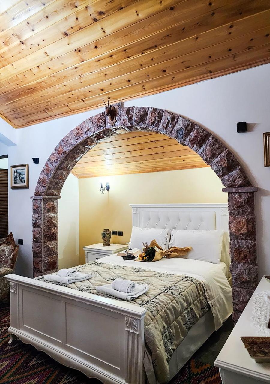 Villa Parku Rinia Korcza Zewnętrze zdjęcie