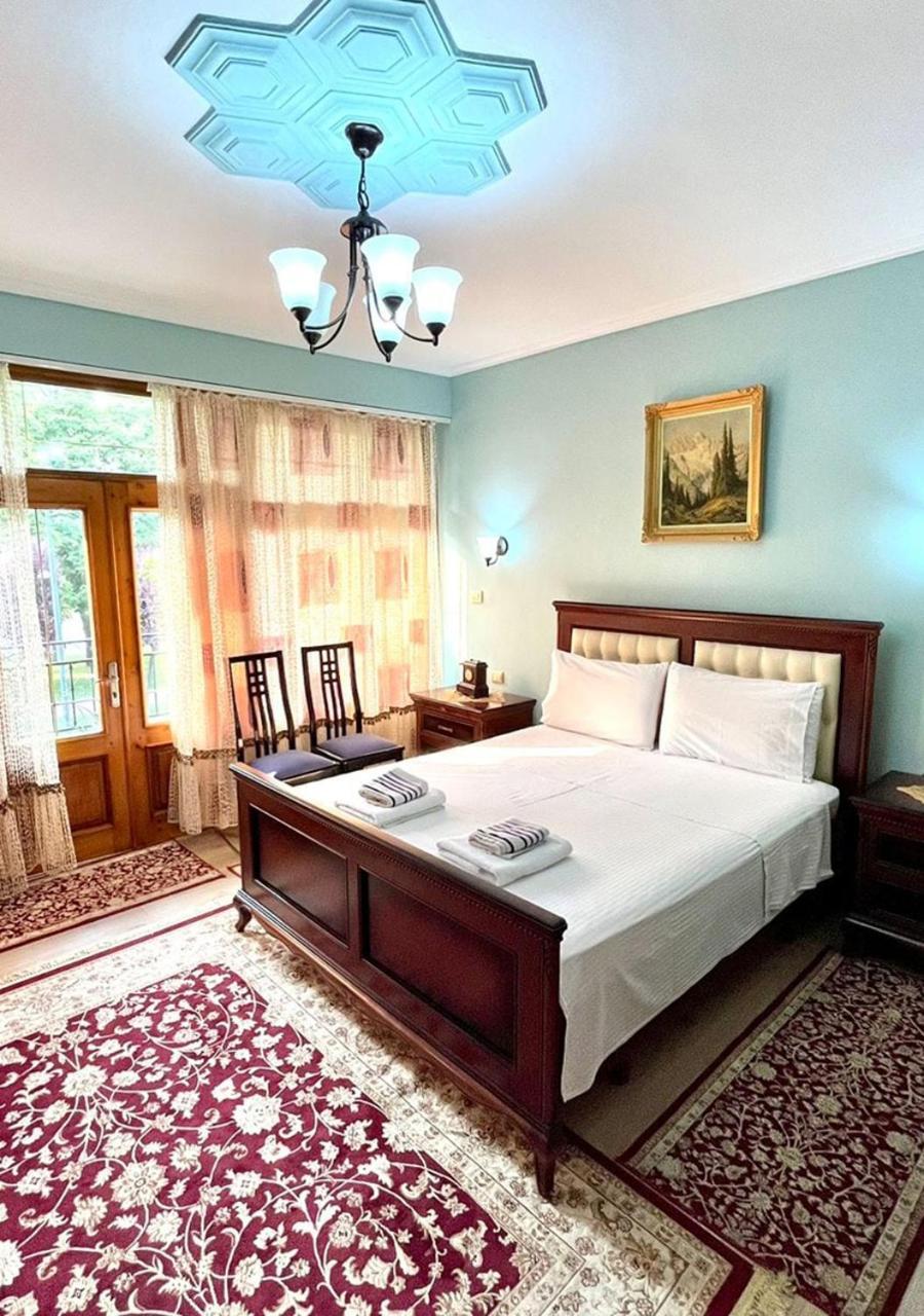 Villa Parku Rinia Korcza Zewnętrze zdjęcie