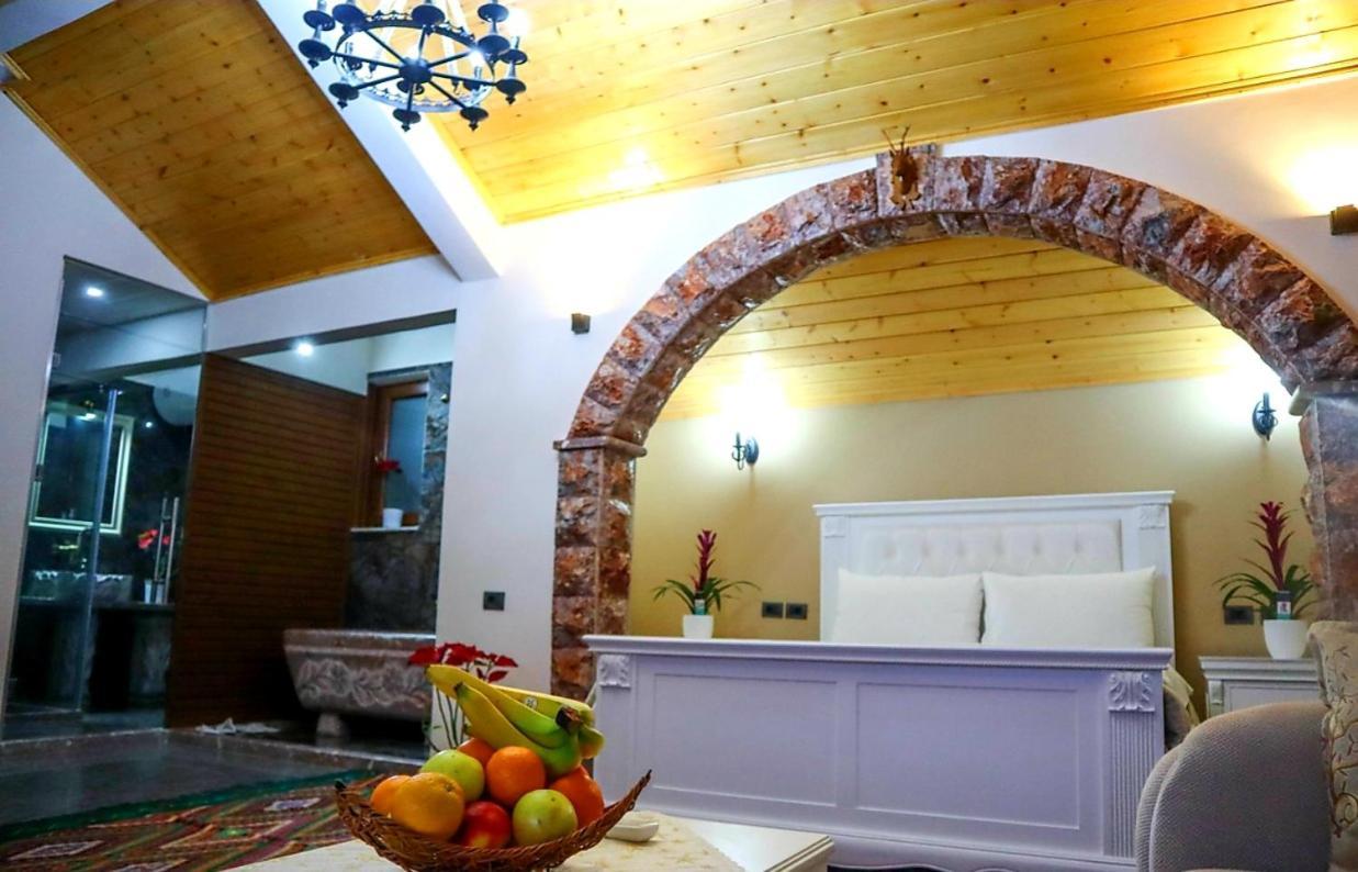 Villa Parku Rinia Korcza Zewnętrze zdjęcie